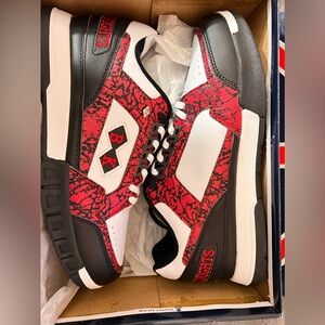 British Knights Men's Metros Low Top Sneaker Shoes. Brand new, never worn!